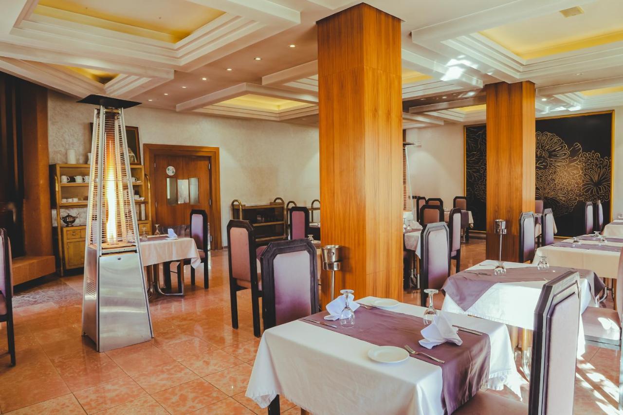 Hotel Perce Neige Ифран Екстериор снимка