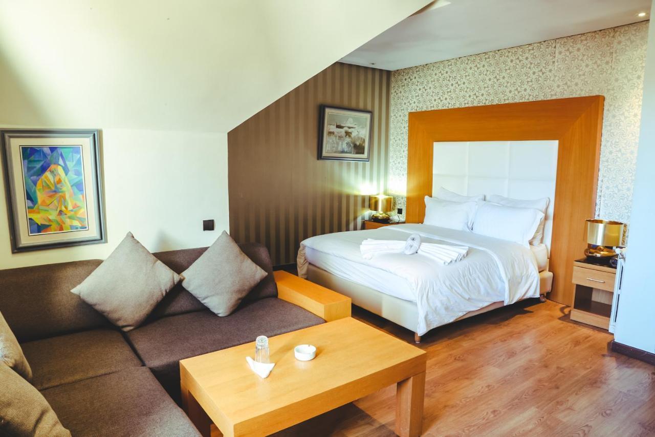 Hotel Perce Neige Ифран Екстериор снимка
