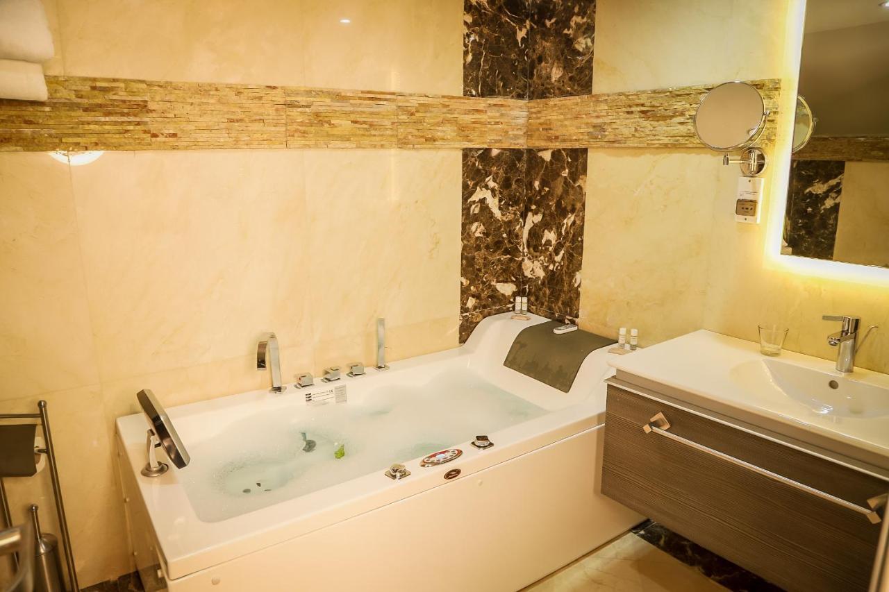 Hotel Perce Neige Ифран Екстериор снимка