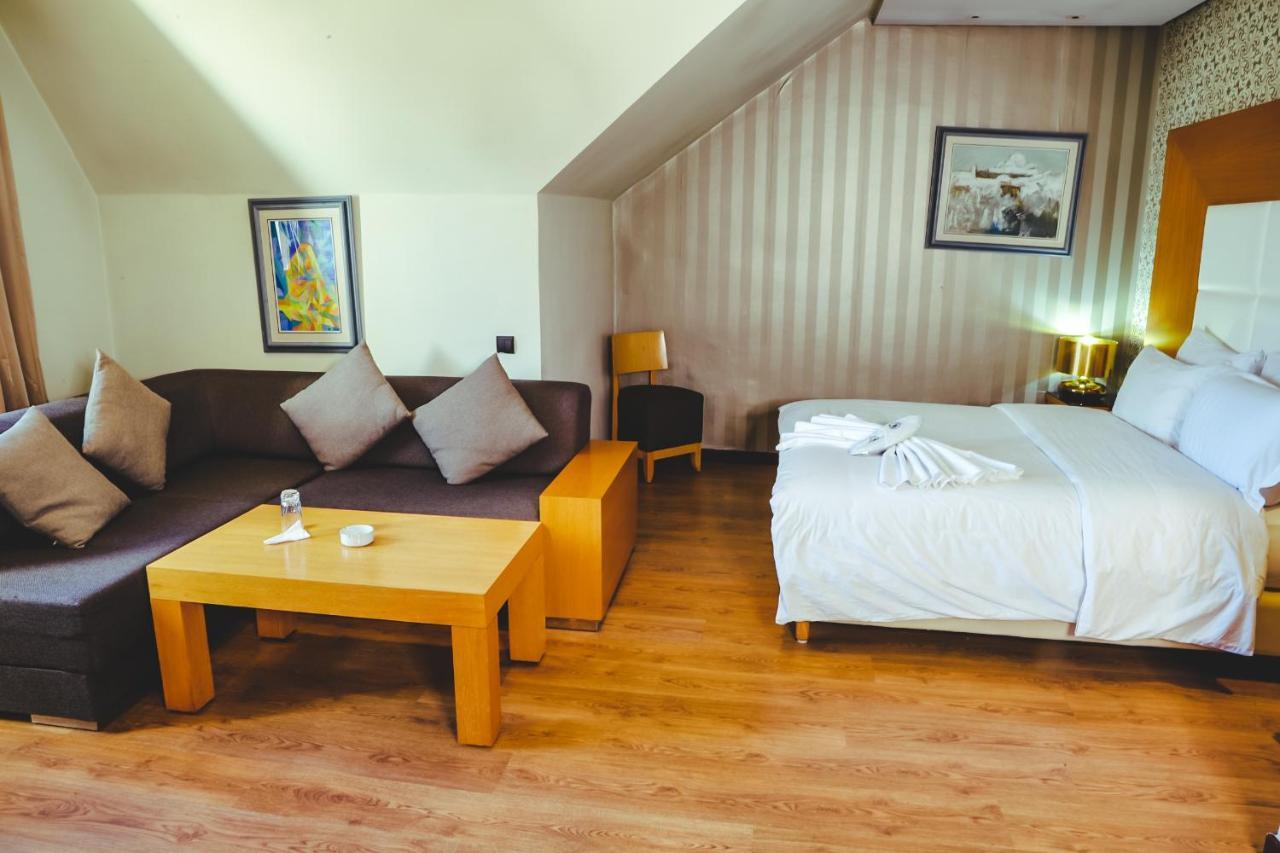 Hotel Perce Neige Ифран Екстериор снимка