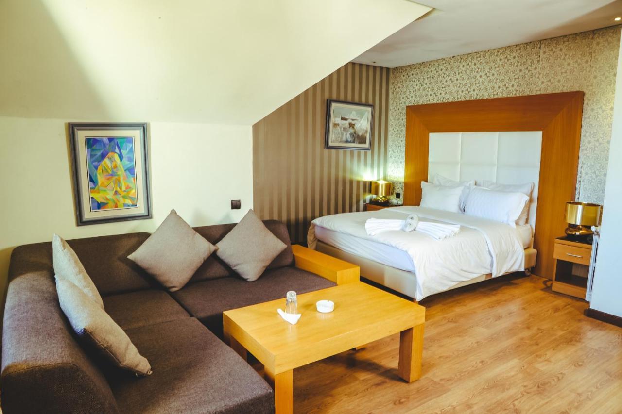 Hotel Perce Neige Ифран Екстериор снимка
